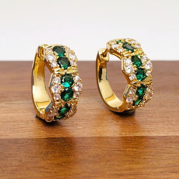 14K Gold Womens 2ct Green Emerald Gemstone 1ct Diamond Small Hoop Earrings NEW